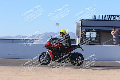 media/Nov-06-2023-Moto Forza (Mon) [[ce023d0744]]/4-Beginner Group/Session 4 (Finish Line Checker)/